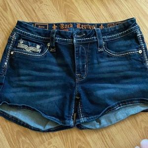 Betty rock revival shorts